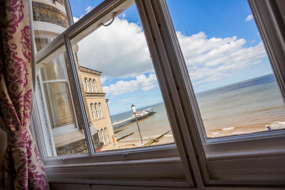 The Red Lion Hotel Cromer Exterior photo View from a window at the hotel
